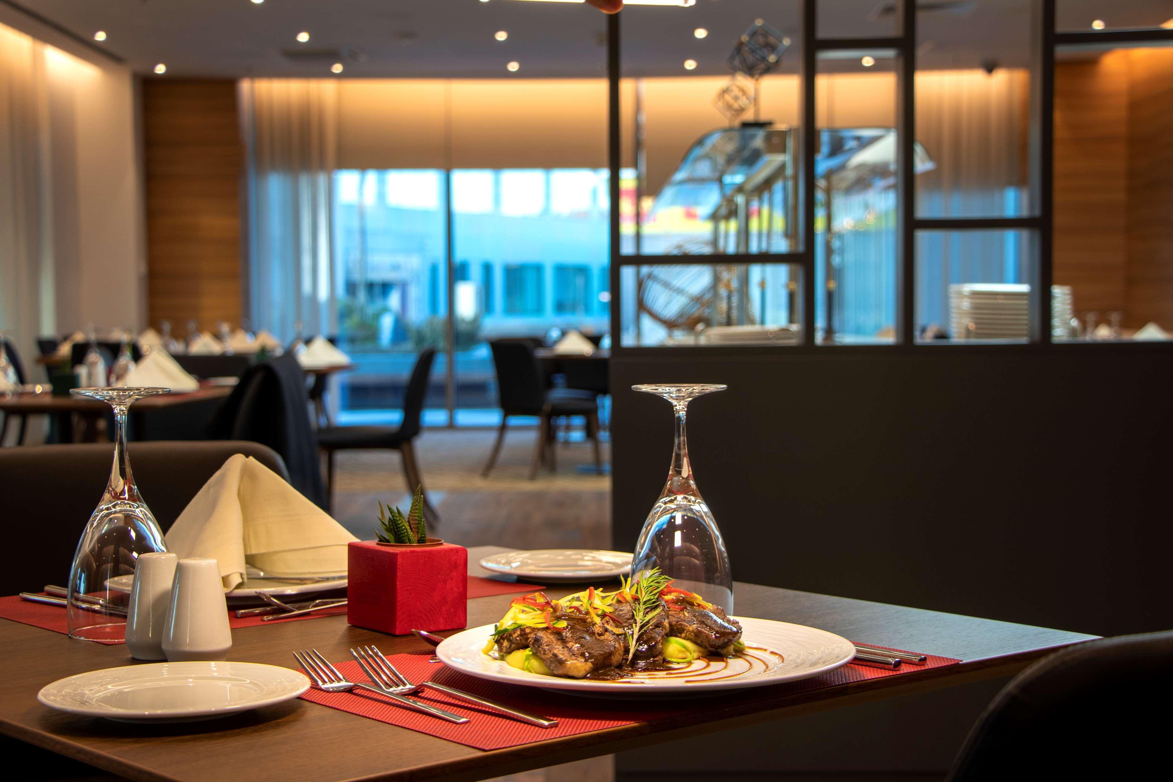 Doubletree By Hilton Ankara Incek Ancara Exterior foto